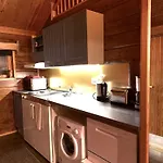 Napakettu Village 公寓式酒店 *